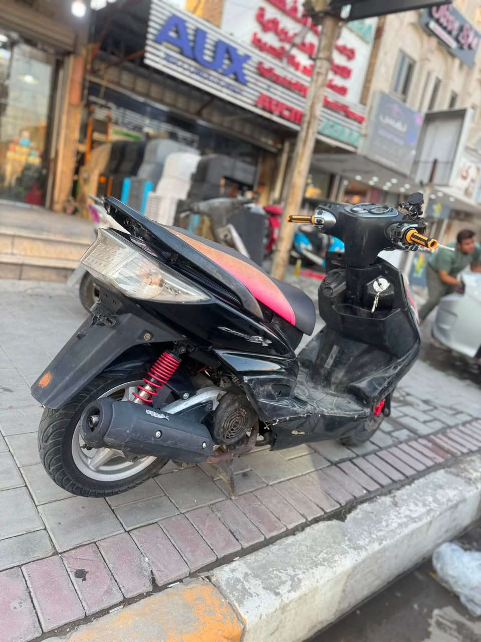 سكنس فحل كفاله عامه رمبه برغي واحد نقص مابيها كلها لوك وشغاله شلعه معدل طيران جيب فيتر وتعال من باب البيت تاخذها مكاني بغداد حي اور *********** السعر 650
