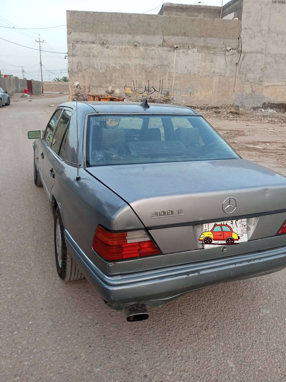 مارسيدس دب بغداد م91 شرط تحويل محرك كير خير من الله دبلاتها بلاد كشرها حلو بي ملاحضات بسيطة
السعر 43 وبيها مجال للشراي 
للاتصال ***********

