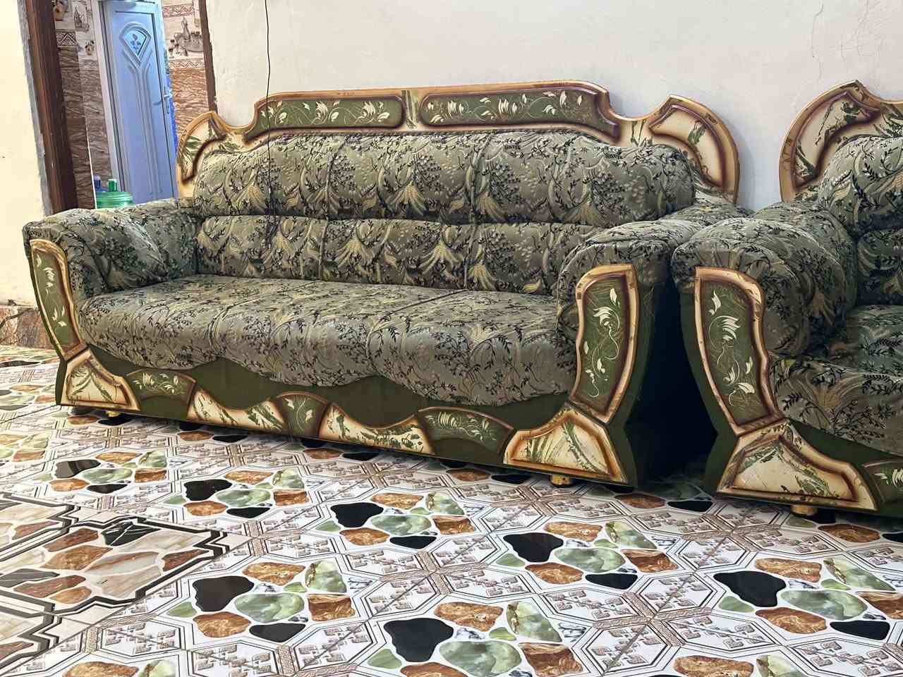 للبيع المكان بابل و شراي يتصل هسه *********** و سعر250 و بي مجال
