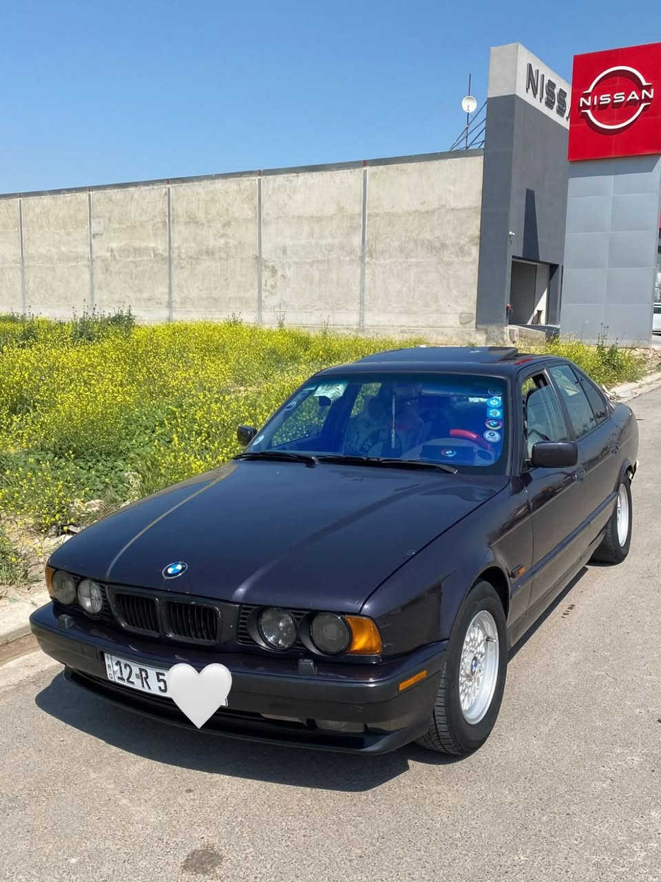BMW للبيع 📍
موديل 1995 
محرك 525 
6v 
فول مواصفات كير توماتيك و جامات كهرب فول توماتيك داخل دبل جكمجه كشنات كهرب خزن داخلها صاج ملكي
داخل جلد دبل ايرباك 
صبغ عام جماليه فقط 
السياره بدون ضرر مكفوله
السياره رقم نينوى جديد باسمي السياره شرط تحويل 
للاستفسار اكثر ؏ الرقم 
***********
