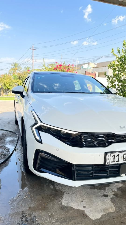 ‏ KIA K5 Vip
موديل 2025)

فول فول مواصفات 

خليجي مكفولة 

السيارة اتعبك من مواصفات

شاشه دتجل مندمج

مكينه 2.5 

كير 8 سرعات 

كراسي تتدفئه وتبريد 

قطعتين تبريد منفصل

كراسي سائق تخزين 

كراسي سائق وراكب كهربائي 

قطعتين تبريد

مناخ منفصل

مري شفط 

مري قلاب 

حساسات امامية وحساسات خلفية

كامره 360 درجة

كامره اماميه وخلفية 

صندوق كهربائي 

دخول ذكي 

صدوق ذكي

نقط عمياء 

بانوراما

حساسات داير مداير سيارة

فتح وغلق الشباك بريموت

مثبت سرعه

4 وضعيات قيادة

ابل كار بلي

اندرويد كار

توقف ذاتي 

شاحن واير لست 

السعر 140$ وبيه مجال

وبعد بيها خير من الله مواصفات

لاستفسار ***********
