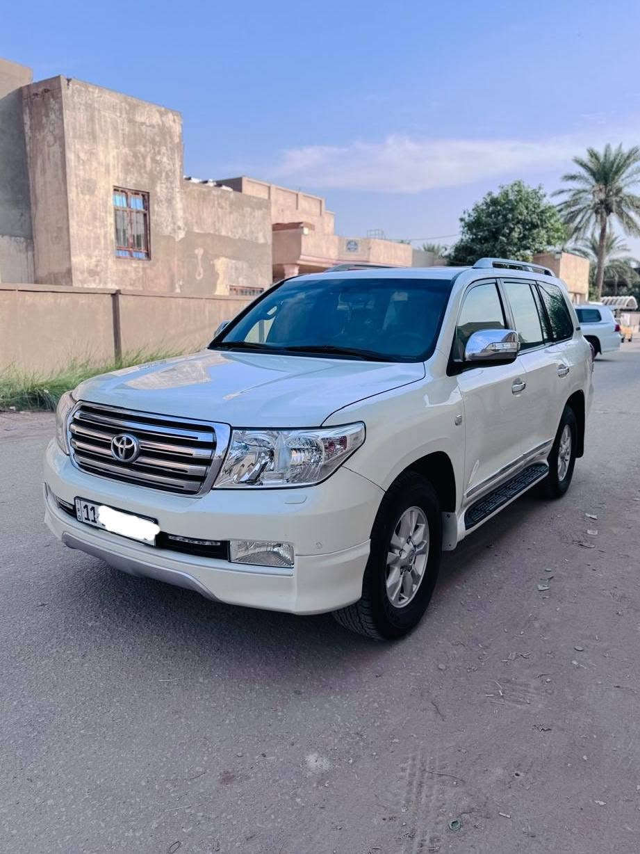 لاندكروز • ٢٠١١ • رقم بغداد