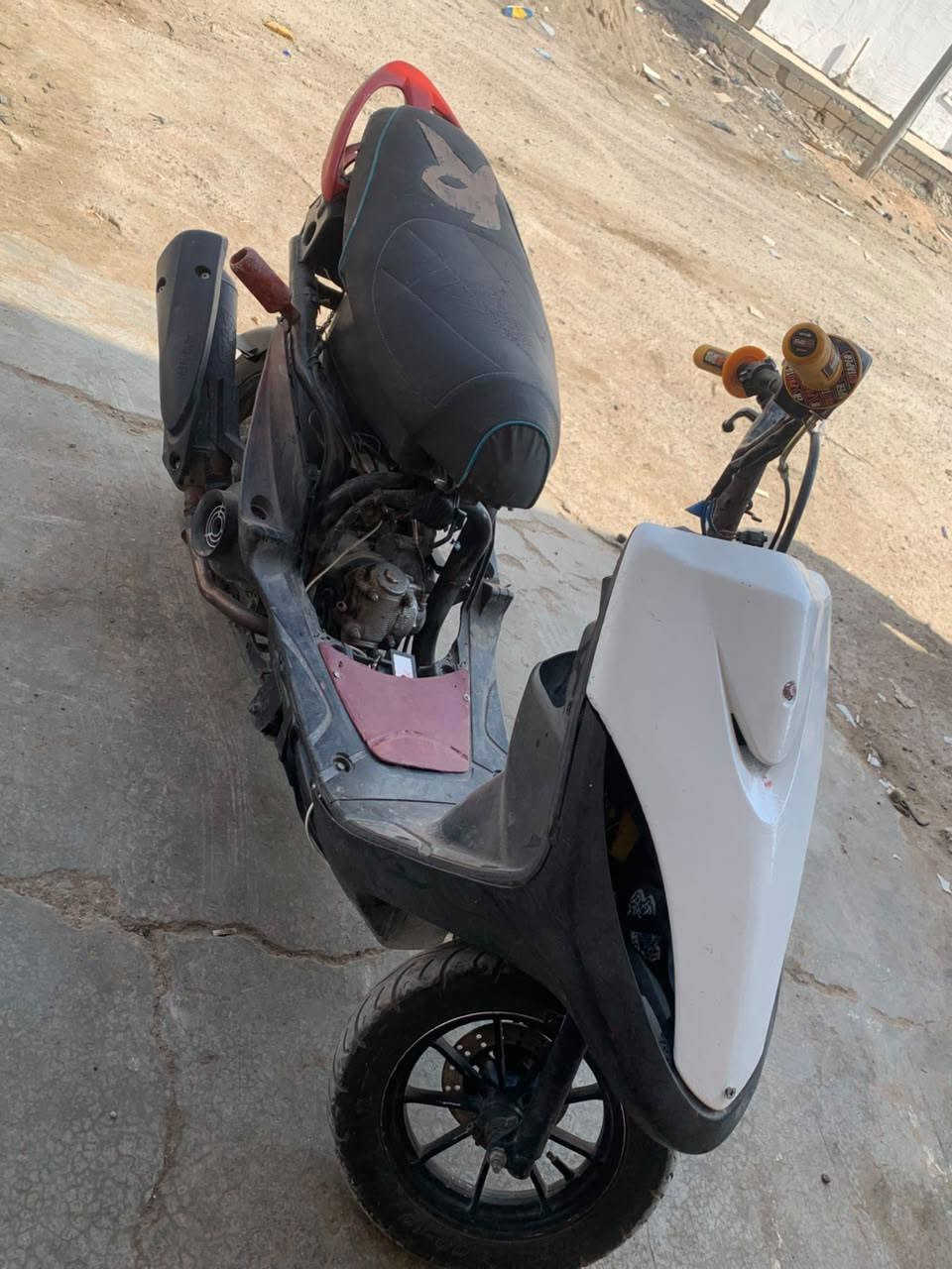 سلام عليكم شبابنه دراجه ماكس كله شقاله شلعه معدل كهربايات شقاله سلف هندر شقاله سعره 390 تصل ودلل ***********

