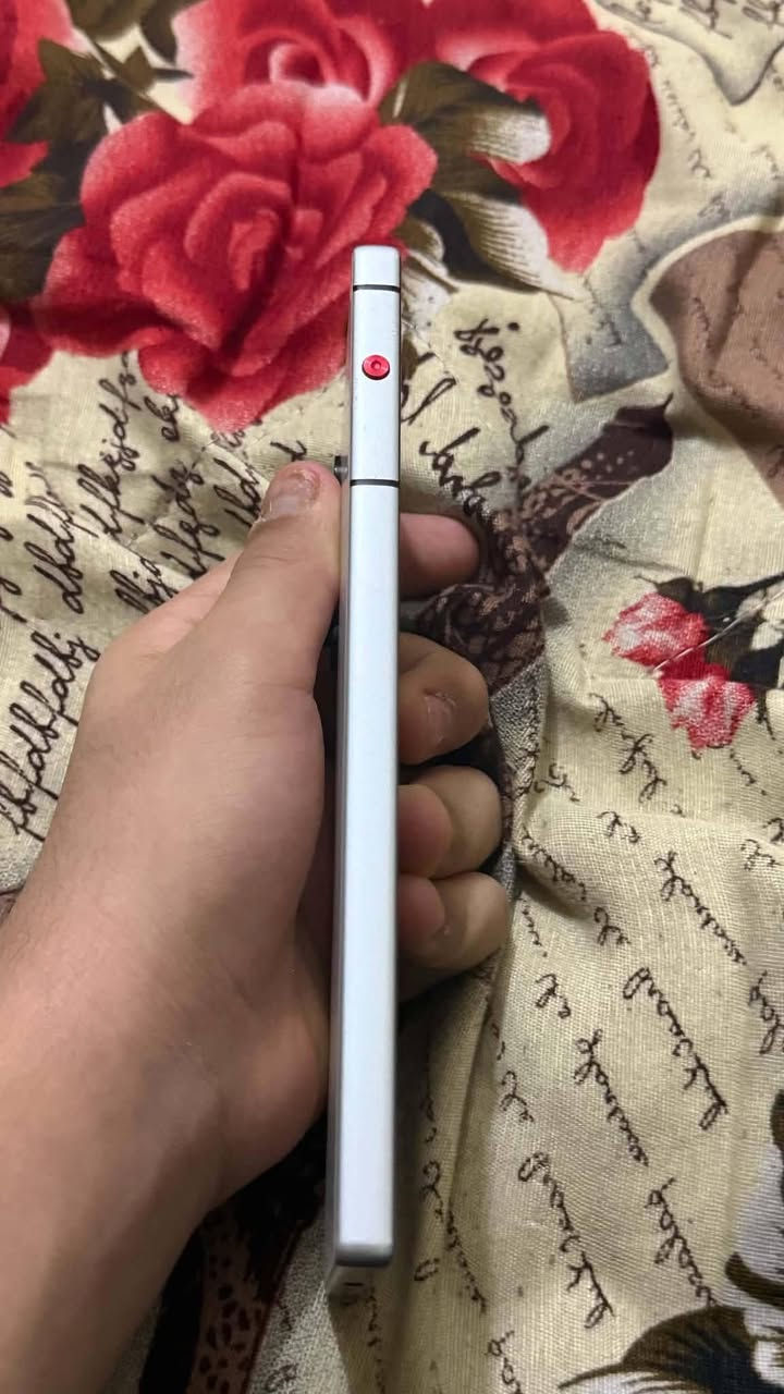 ريد مجك 10 أير جهاز جديد ملحقاته كامله وي كفر  بالباكيت بالمعنى ذاكره  256 ومواصفات الريد معروفه جهاز موصفات جباره بالالعاب سعره 750 وبي مجال قليل كلش واتس فقط *********** عنواني بغداد الشعب
