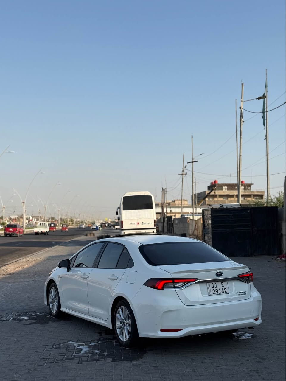 للبيع كورلا هايبرد ٢٠٢٣
كفاله من الضربه و الصبغ بيها مكانين بارد 
رقم بغداد مشروع وطني تحويل شوكت ما تريد
فول مواصفات 

فتحه سقف
رادار امامي 
قساده ذاتيه 
تحديد مسار 
تبريد قطعتين 
داخل جلد احمر 
مكينه ١٨٠٠هايبرد
ماشيه ٥٢الف فقط 

سياره جاهزة و ترايها ما زيرو شرط بدون اي خلل 
السعر 142 

*********** البصرة, العراق
