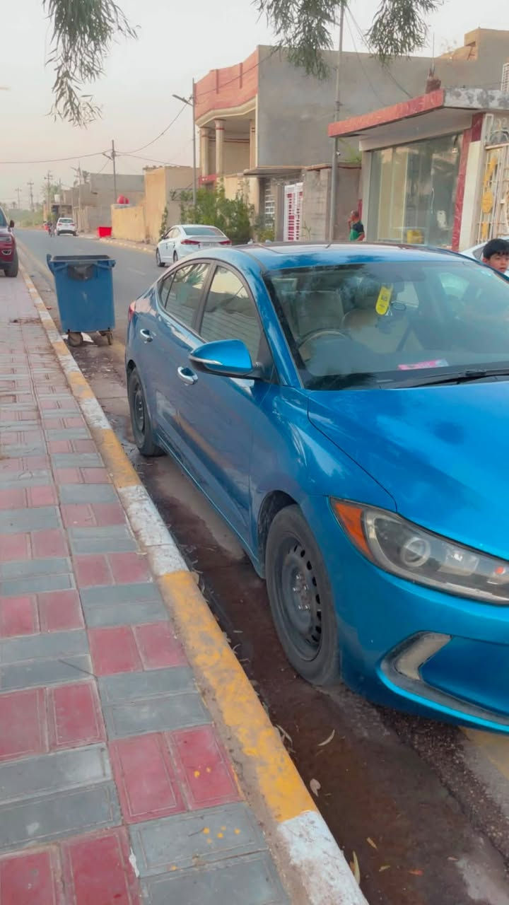 النترا ٢٠١٧ 
للبيع  وارد امريكي 
صبغ قطعتين  حادثهه بنيد وجاملغ ايمن  فقط 
بيهه مكان بارد  سياره فول مواصفات فتحه تحكم 
اشاير بلمري بصمه اربع ابواب 
كشنات جلد  سياره مابيهه اي نقص للبيع ١٠٨وبيهه مجال بسيط للستفسار ***********
