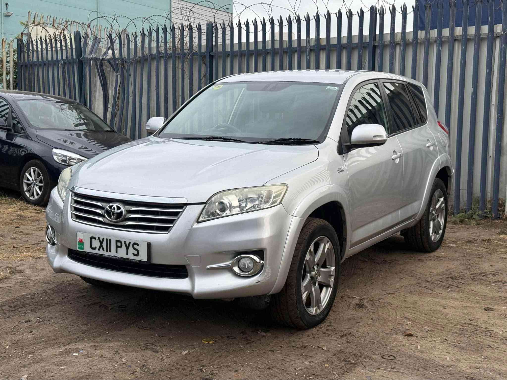 2011TOYOTA RAV 4 2.2VVT-| XT-R 5DR AUTO
Model: RAV4 XTR 4x4 Automatic
Engine: 2.2 L diesel (ULEZ Compliant)
Transmission: Automatic
Mileage: 66k
Drive: 4-Wheel Drive
Recent Maintenance & Upgrades
Full service recently completed
All 4 new Michelin tyres fitted
New radiator installed
New battery
Expires: 17 Aug 2027 • 364 days
Climate-controlled air conditioning
Electric sunroof
Spacious interior and generous boot space
Smooth and reliable automatic gearbox
Condition
The car drives beautifully - smooth, quality Location Livrpool
***********
£3995 Liverpool, Merseyside

