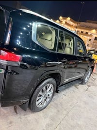 لاندكروز SAS 2024 -vx -Twin Turbo توين توربو ، رقم بغداد ،  كفالة عامة...