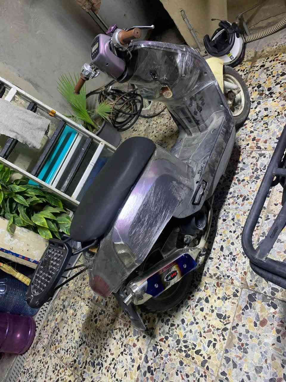 السلام عليكم
دراجه بوليس نوزل 

الدراجه كامله مكمله

من اشاير مازده بكلايت 

عليها صالنصه رياضي صوت يخبل

شلعتهة حلوه 

مكانها زعفرانيه 

سعرها 450 وبيها مجال

***********
