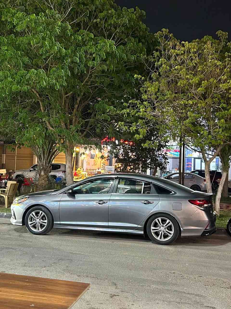 سوناتا بيها مشكله ابيعها ع وضعها موديل 18السياره كلش نضيفه
مشكلتها كالتالي اشتريتها داورتها  باسمي وبعتها من ردت اداور طلع عليها قرار قاضي من البصره ترقين قيد مو حجز يعني متكدر تصرف بالسياره وداورها اله تحل مشكلتها والكتاب ذاكر رقم وصل ضريبي والوصل حصلته مدفوع وعندي صوره وختم الضريبه والصندوق اني مامشيت بالموضوع لان بالبصره وعندي دوام أبيعها ع وضعها واذا احد صاير ويا نفس الشي ويعرف الحل ياريت ينورني السياره صايره عليه 130 قيم بحق الله لاتكسر بيها نزل مال تعبك وأخذها من كلب راضي السياره باسمي اسويلك عقد مروري ووكاله عامه بيها وانته اشتغل بيها حلها
***********
