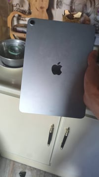 ايباد ١١ • M4 • ذاكرة ١٢٨