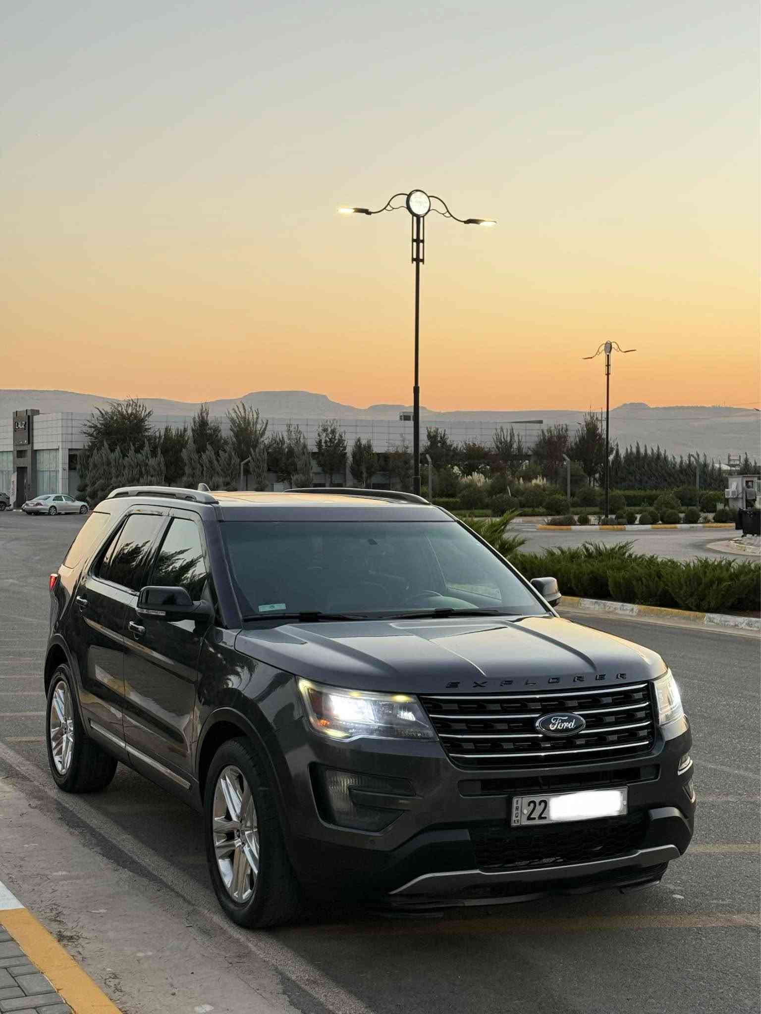 Ford exploler XLT full 
فۆرد ئێکسپلۆر xltفوول مواصفات

پانۆرامە/٣شاشە /شاشە گەورە/کوشن جڵد/کوشن سارد و گەرم/کوشن خەزن/سنوق شەفت/بەصمە/حاسە/دەبڵ ئەکسل/لایت ئۆتۆ/فڵچە ئۆتۆ/سەماعە سینک/زۆر مواصەفاتی تر

سەیارەکە ٣ پارچەی بۆیاخە قرچێکی بچووکی هەیە هەموو گیانی بشەرت گێر مەکینە پێش و دوا هەموو لە یەک دیناری کەم نیە
مەکینە و گێری نەکراوەتەوە

نرخ ١٤٥$مجال
***********
*********** السليمانية, العراق
