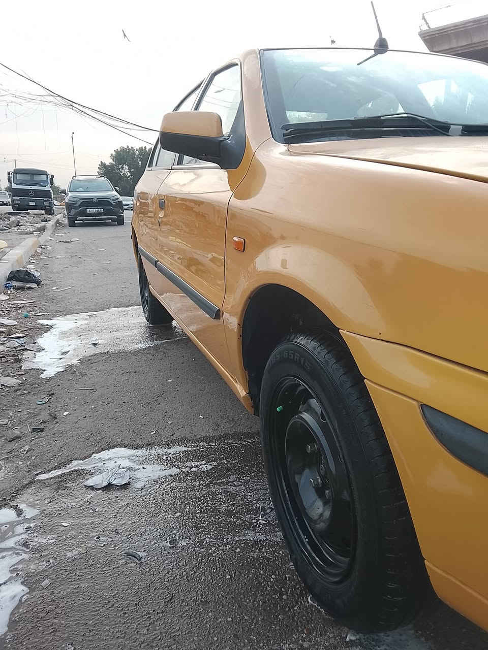 سمند • ٢٠١١ • بغداد مصفرة