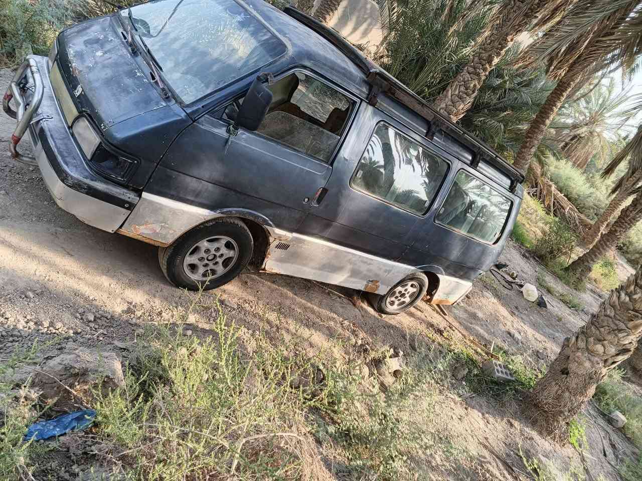سلام عليكم كيه بسته مكينه وگير جدد حداديه نضيفه بور شغال تايرات نضيفه رقم قادسيه احمر نقصها ورگه طاگه وجامه مال الجنطه السعر 12 بيها مجال للشراي مكاني ديوانيه 
للأستفسار ***********
