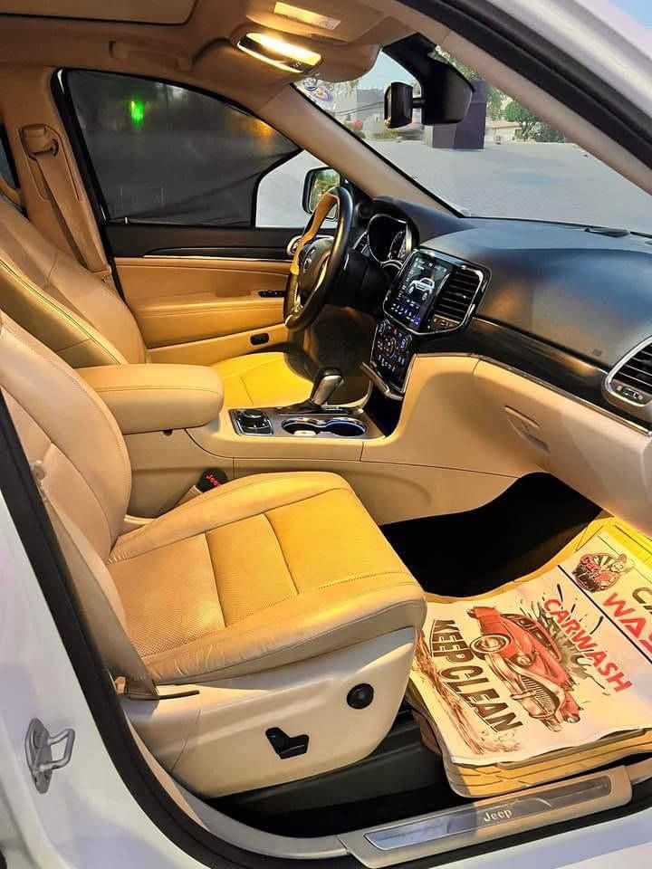 لمتد بلس خليجي ٢٠١٩
ماشية ٩٨٠٠٠km
مكفولة من الصبغ بيها بارد فقط بسيط  مع ٤ رصعات حالوب
السعر ٢٥٠ $
***********
