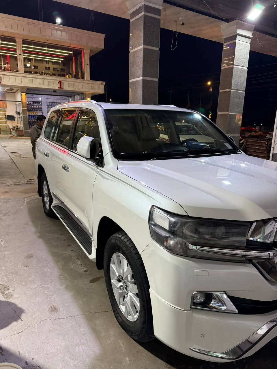 لاندكروزر • ٢٠١٧ • رقم بغداد