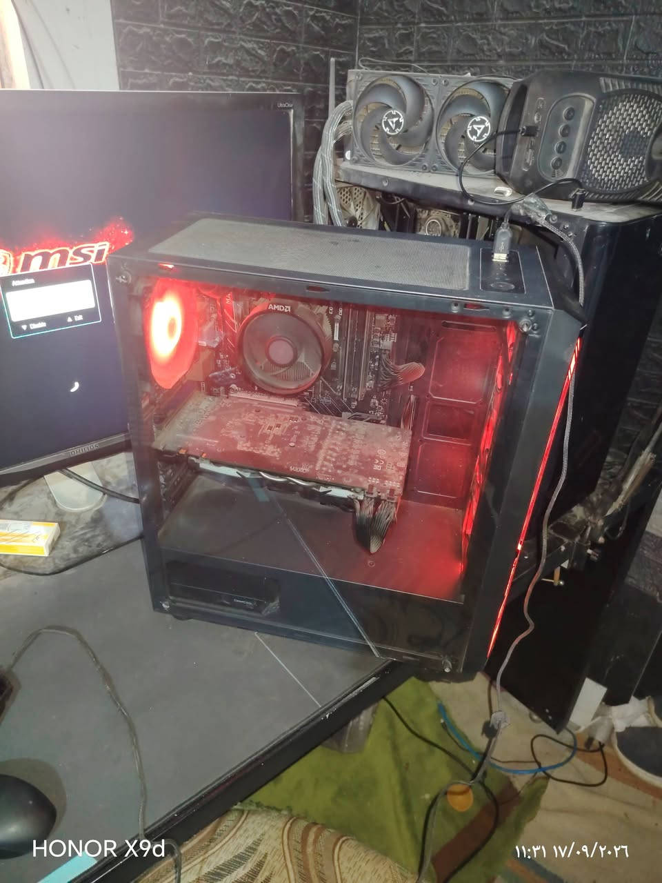 معالج amd ryzen 5 2600x
رام ١٦ ddr4
مذر بورد msi bx
كرت شاشة انفيدية ١٠٧٠ ti
تخزين امدوت2 ٥٠٠ ssd
  بور ٦٠٠  كيس Rampage
***********
السعر ٥٠٠

نص مكتوب في الصور:
- HONOR X9d 11:31 17/09/2026