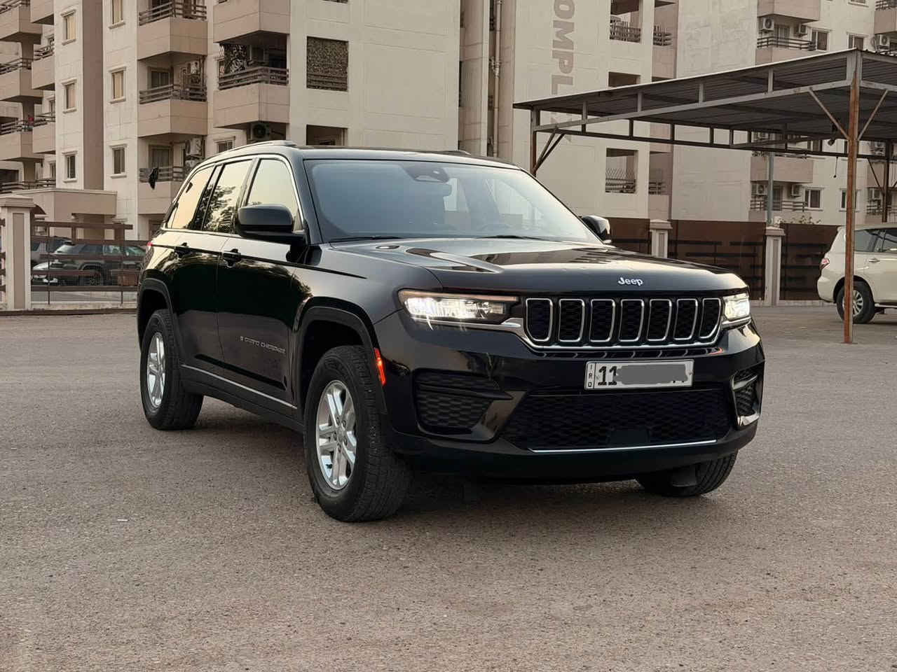 السلام عليكم جيب 2023
السعر 250 ورقه مجال بسيط بيع فقط 
5راكب المرغوب الشكل الجديد 

مكفوله كفاله عامه سونار موجود 
محرك 3600 سته سلندر سياره جديده على وضع الشركه 
كلين مكفولة كفالة عامة  
السيارة بدون صبغ بدون تبديل  فول مواصفات  
ماشيه 50 
المواصفات
بصمه تشغيل
شاشه كار بلي
كامرة دوار
حساسات امامية وخلفية
فتحه 
تدفئة وتكييف المقاعد
كشنات كهرباء نفخ
رادار مانع تصادم
رادار نقطه عمياء
رادار تحديد مسار
تشغيل عن بعد 
دفع رباعي
مثبت سرعة مع قيادة الية
صندوق كهربائي 
ثلاث نقاط تكييف
اضوية وكشافات ليد
اندرويد اوتو وكار بلي 
نافيكيشن 
مرايات كهربائية 
وهواي مواصفات بيها 
مكانها بغداد 
السيارة رقم بغداد الجديد مكاني بغداد 
  
***********‏
