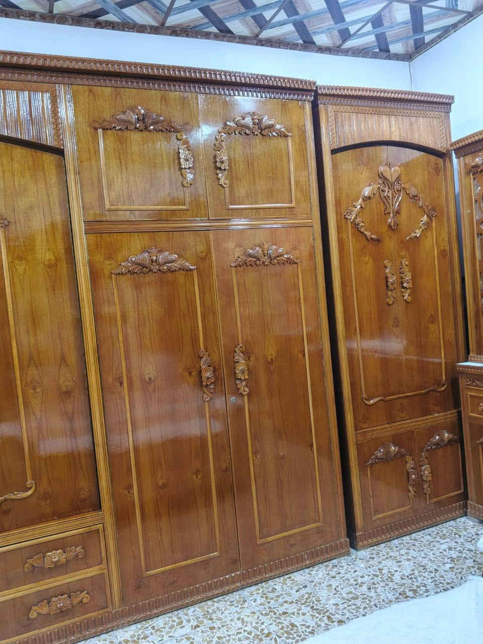 غرفة صبغ حراري جديدة خشب ثقيل السعر مليون 200 بيها مجال التواصل ع رقم ***********
