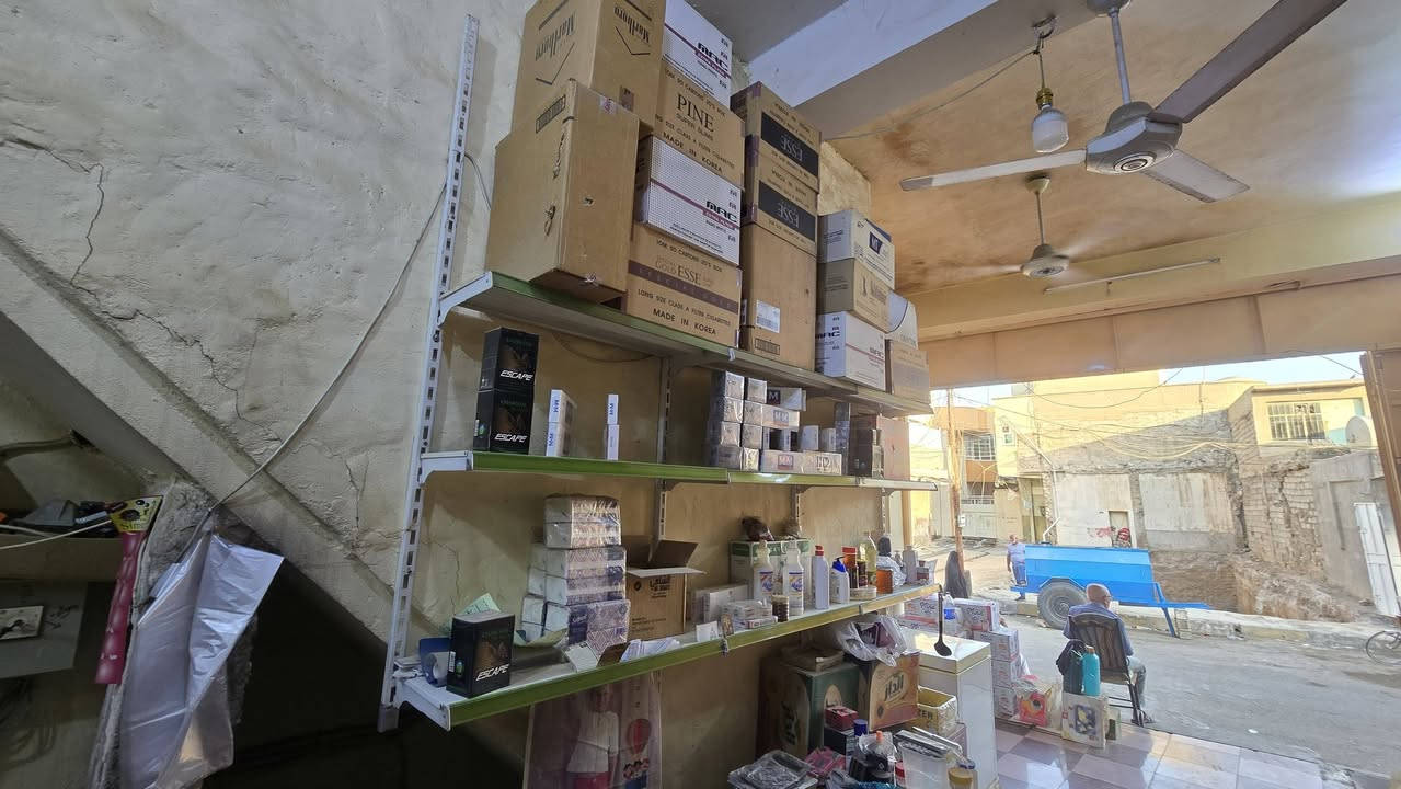 س ع رفوف المحل للبيع ٢٢ متر مكلف بالنشر يرجى اتصال ع هذا الرقم ***********
@إشارة
