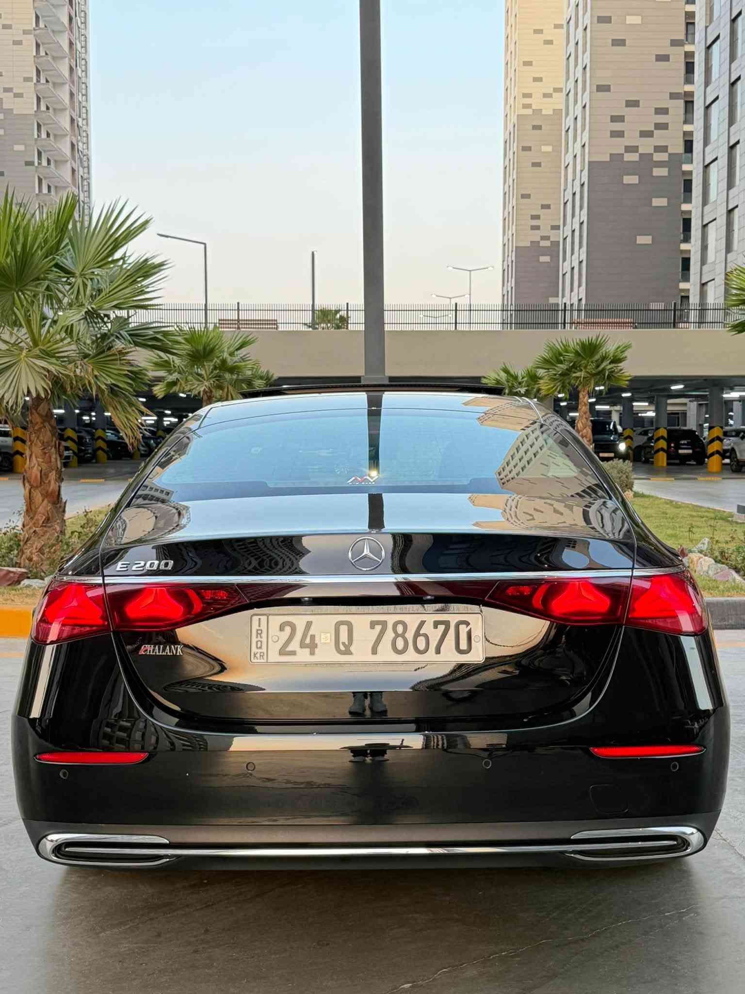 السلام عليكم
للبيعE200)2024 )(محرك 4سلندر توربو)

بانوراما 

كامره داخليه +خارجيه(تسجل وتخزن)

سستم صوت برومستر

٥ كامرات 

رادار 

تحذير تصادم 

نقاط عمياء 

كشن جلد  ومخمل ابيض (رصاصي واسود) 

كشن تدفئه

داخل 64 لون 

لايت داينمك (ترحيب ويفتر ويه الستيرن)

ماشيه 45الف

بيها هوايه مواصفات معروفه بهذا الموديل

السياره وكالة المانيا بصمتين ضمان دولي
 (صفر مسج) جاهزه السياره بدون نقص

للاتصال ***********

مكانها الدوره 
السعر 41.800$
