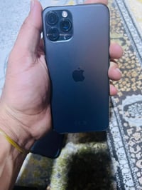 آيفون ١١ • بطارية ٧٤٪ • شرق اوسط