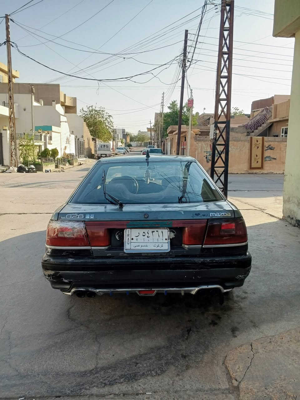 سلام عليكم مازدا للبيع موديل 1990  سنويه صاقطه 2021  محرك 12 وبخ  ارواس حسب القناعه السعر 25 ومجال شرط تحويل  ***********
