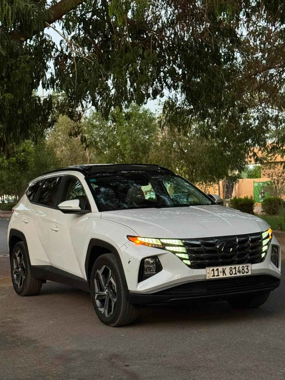🚗 هيونداي توسان هايبرد 2024 للبيع ✅
📍 الموديل: 2024�🌍 الوارد: أمريكي 🇺🇸
السعر :- 184 وبيها مجال 
‎✨ فول مواصفات، وتضم:�• سقف بانوراما�• كاميرات�• رادار أمامي وخلفي وجانبي�• شاشة كبيرة + عداد ديجيتال�• رنكات (ويلات) 19 إنج�• مقاعد جلد مع التدفئة�• نظام دفع رباعي (4WD)�• Apple CarPlay�• إضاءة LED + Back Light�• بصمة أبواب (Touch)�• جير دكم (Shift by Wire)�• هندبريك إلكتروني + تشغيل بالبصمة�• مقاعد كهربائية�• مثبت سرعة + نظام الحفاظ على المسار�• باب صندوق كهربائي�• تحكم كامل من المقود (ستيرن)�• شاحن لاسلكي�• تشغيل عن بُعد�• أوضاع قيادة: اقتصادي – سمارت – سبورت – ثلجي�• تبريد أمامي ثنائي (Dual Zone)�• نظام النزول من المنحدرات (HDC)�• Auto Hold�• نظام Diffuser�• المرآة الوسطية بتعتيم تلقائي�• مرايا جانبية بتعتيم تلقائي
‎🚘 سيارة مميزة، نظيفة، وجاهزة للاستخدام.
‎📞 للاستفسار:�***********
