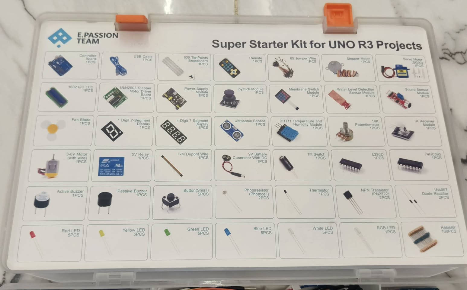 ⚡🔥 للبيع: كيت أردوينو متكامل (Arduino Kit) + كورس تعليمي شامل على فلاش ميموري! 🔥⚡

​⚠️ تنبيه: الكمية محدودة جداً! ⚠️

​تريد تدخل عالم الإلكترونيات والبرمجة وتنفذ مشاريعك بنفسك؟ 💡 احصل على الحقيبة التعليمية الشاملة التي تأخذك من الصفر حتى الاحتراف!

​💡 ماذا يحتوي العرض؟

​حقيبة Arduino Kit متكاملة: تحتوي على بورد الأردوينو، الحساسات (Sensors)، شاشات العرض، المحركات، المقاومات، الرلايات، وأسلاك التوصيل وكل المكونات الملحقة.

​فلاش ميموري (Flash Memory) مرفق: محمل عليه كورس فيديوهات تعليمية كاملة، تشرح لك خطوة بخطوة من البداية وحتى تنفيذ الأفكار والمشاريع الاحترافية بدون الحاجة لإنترنت.

​💰 السعر: 75,000 دينار عراقي فقط! 

🚚 التوصيل: مجاني لجميع المحافظات!

​📍 للطلب والاستفسار (واتساب أو اتصال مباشر):

📞 ***********
