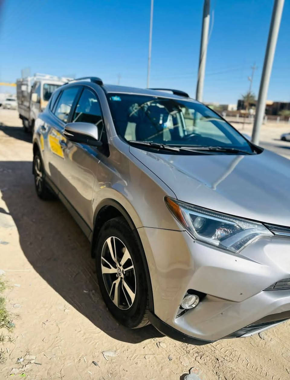🚗 للبيع — تويوتا راف فور 2018 (RAV4)

✨ سيارة نظيفة جداً | استخدام شخصي | اهتمام عالي

🔹 اللون: سلفر
🔹 الفئة: XLE (فول مواصفات)
🔹 الحالة: ممتازة جداً
🔹 الممشى: 178 ألف كم
🔹 الحادث: جاملغ خلفي (تصليح نظيف وما يأثر على الاستخدام)

🔹 المواصفات:
شاشة + كاميرا خلفية + فتحة سقف +صندوق كهرباء +كشنات كهرباء
حساسات أمامية وخلفية
رادارات (أنظمة أمان)
نظام توفير وقود + ثبات عالي على الطريق

✔️ السيارة جاهزة للفحص من أي مكان وبدون أي مشاكل
✔️ شغل مرتب ومكفولة من ناحية الاستخدام

💰 السعر: (180 ورقه)
📞 التواصل: (***********/‪***********‬‏)

🔥 فرصة قوية للي يريد سيارة فول مواصفات ونظيفة بسعر مناسب
🚘 الجادين فقط
