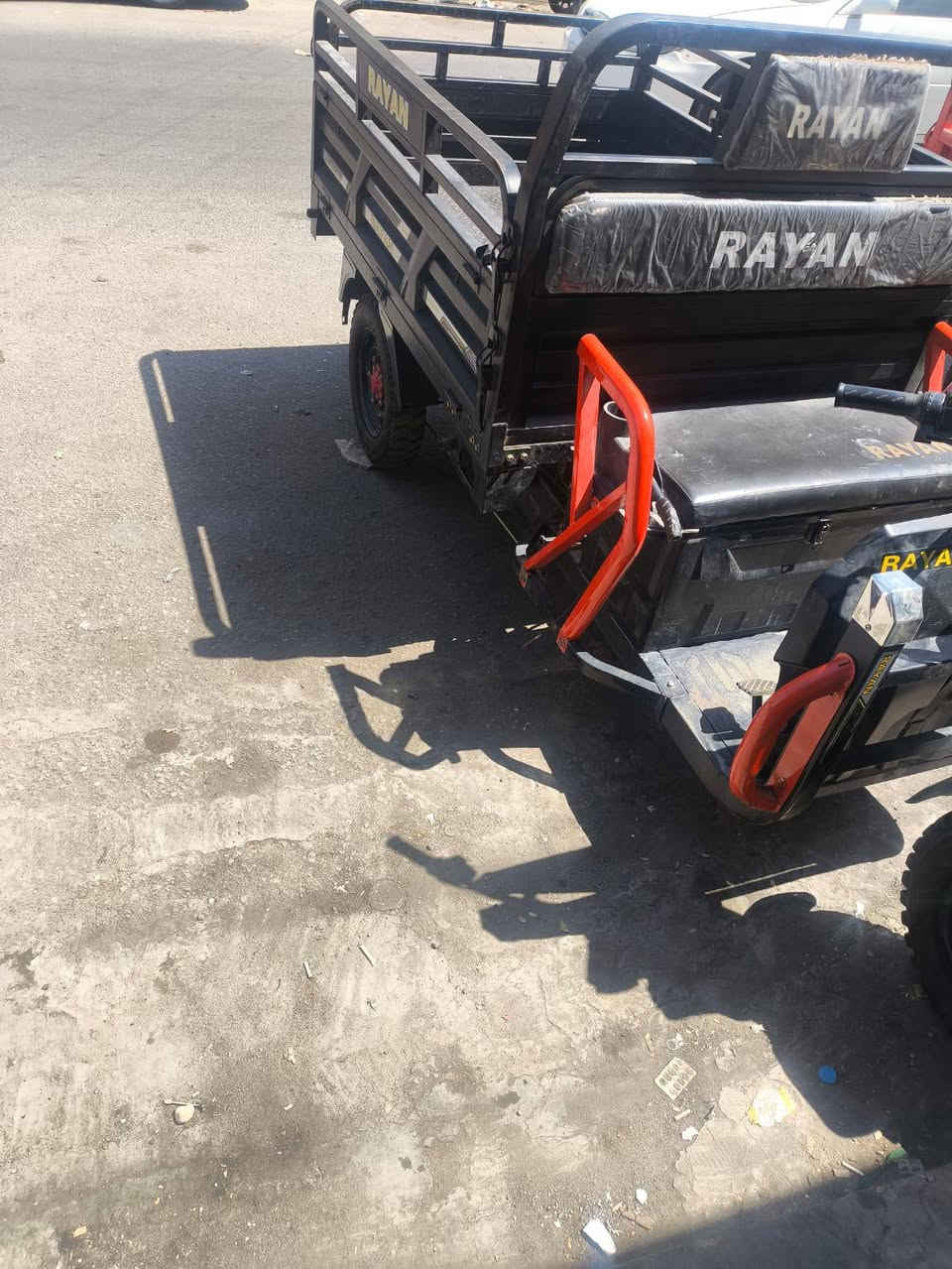 السلام عليكم ستوته شحن🔋⚡ للبيع مواصفات كامله ستوته جديده جيس بعدها بيه بطريات خير من الله حجم كبير سعرها مليون وربع وبيها مجال خابر دلل بغداد شاع حيفا ***********
