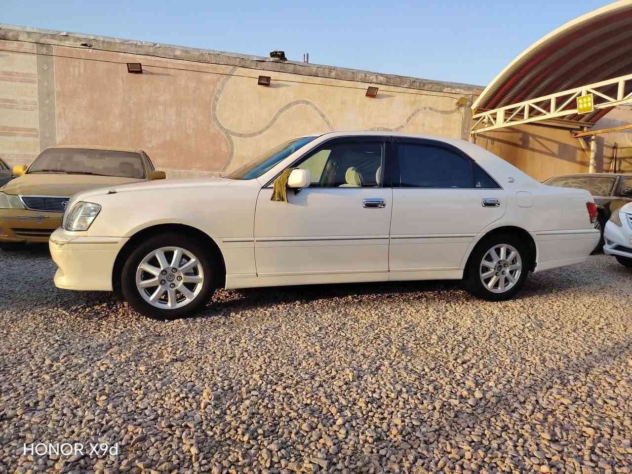ملكه موديل ٢٠٠٣ مكفولة كص ونقل جثه وضربه ٣دكم كرستال شاصي ٧٥ قرار ٤٨ مدفوع كمرك باقي بس على رقم السعر ٩٥ (***********)
