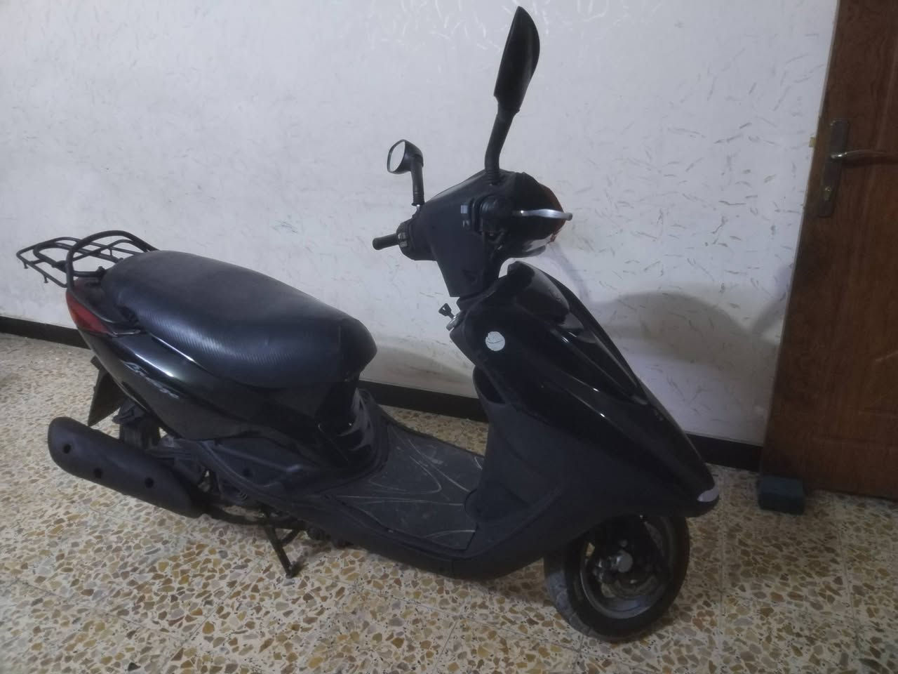 بريز ببغاء نوزل ياباني سكليتر خطين كله شغاله اي نقص مابيه نضافه فول دراجه جديده لوك السعر ٦٥٠ بغداد المشتل ***********
