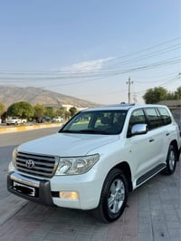 لاندكروزر • جي اكس ار V8 • ٢٠٠٩