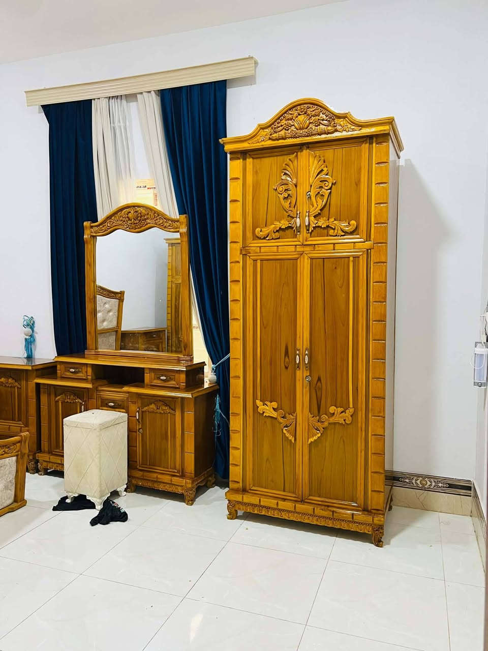 غرفة نوم • مستعملة • توصيل