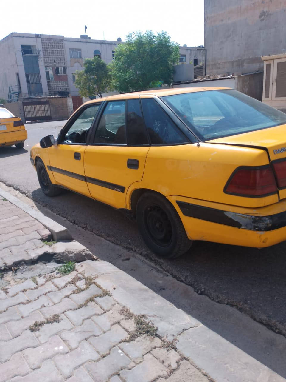 للبيع سيارة دايو اسبرو كير مكينة بيها قليل بخار سدر دبلات كلة شرط والسيارة مكانهة كركوك والسعر 15وبيها مجال سنوية كارتونية سيارة خير من اللة ورقم الهاتف *********** اتصل وتدلل
