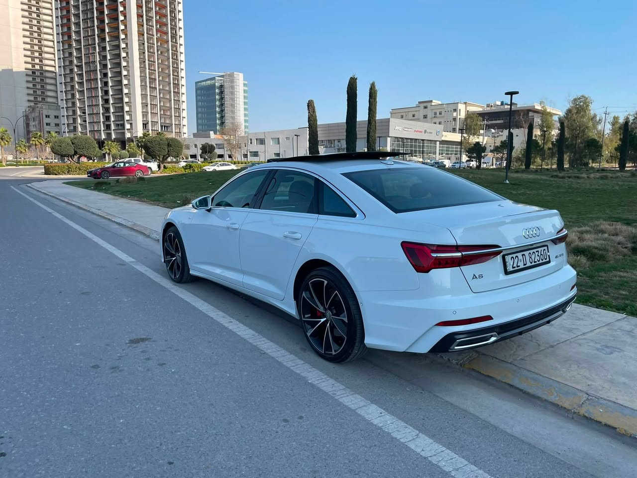Audi A6 s-line Quattro 2021
سياره ٤ بستن ٢٠ توربو المرغوب
قوة حصانية ٢٨٦  
          سياره مواصفات فول الفول ١/١   
رادارات ٣٦٠ درجه
كاميرا ٣٦٠ درجه 
حساسات ٣٦٠ درجه
عرض المعلومات على الزجاج امامي
التحكم  على المنحدرات
مراقبة نقطة العمياء
نظام فرمله الطوارئ
التحكم التقائي في درجة الحرارة
تدفئة مقود القياده
مقاعد خزن ميموري (تبريد و تتفيه)
٣٢ انارة داخليه 
صندوق كهربائي 
دخول ٤ ابواب ذكي
 سياره ما تنعاد مواصفاته 
سياره ماشيه ٣٣ الف كم 
سياره بعدها على وضع الشركة بدون دينار مصرف و افحص وين متريد 
سياره مكفوله من الدعاميه الى دعامية و ضمان انتربول 
السعر $31500 ومجال للشرايه     ***********   واتساب+فايبر
