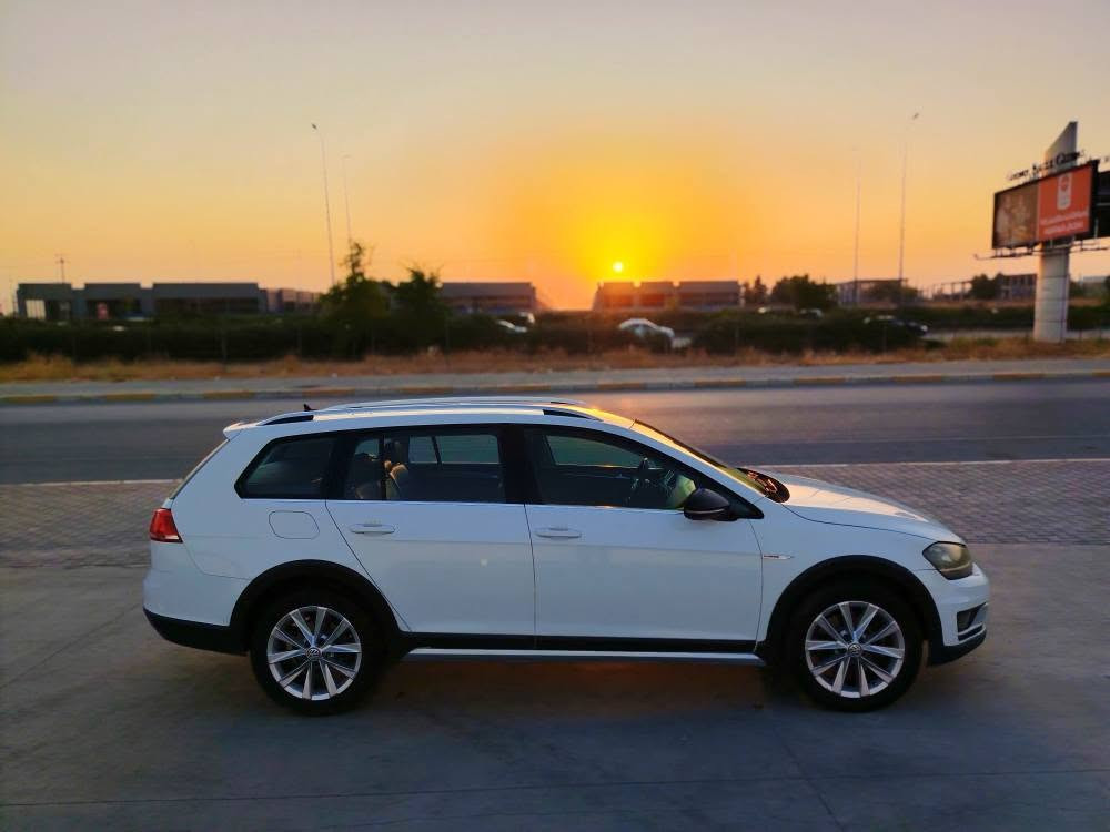 WV GOLF ALLTRACK 2017
كولف 2017 مواصفات التراك
- محرك 1.8 تيربو
- مقاعد جلد لون مشمشي
- مقعد امامي هيتر و كهربائي
- كير شفط
- تبريد مركزي
جاملغ و بنيد صبغ بدون ايرباك
كير، محرك و كهربائيات كل بشرط
سيارة بأسمي تحويل وكالة بشرط
سعر 105 و بيها مجال
 *********** أربيل, العراق
