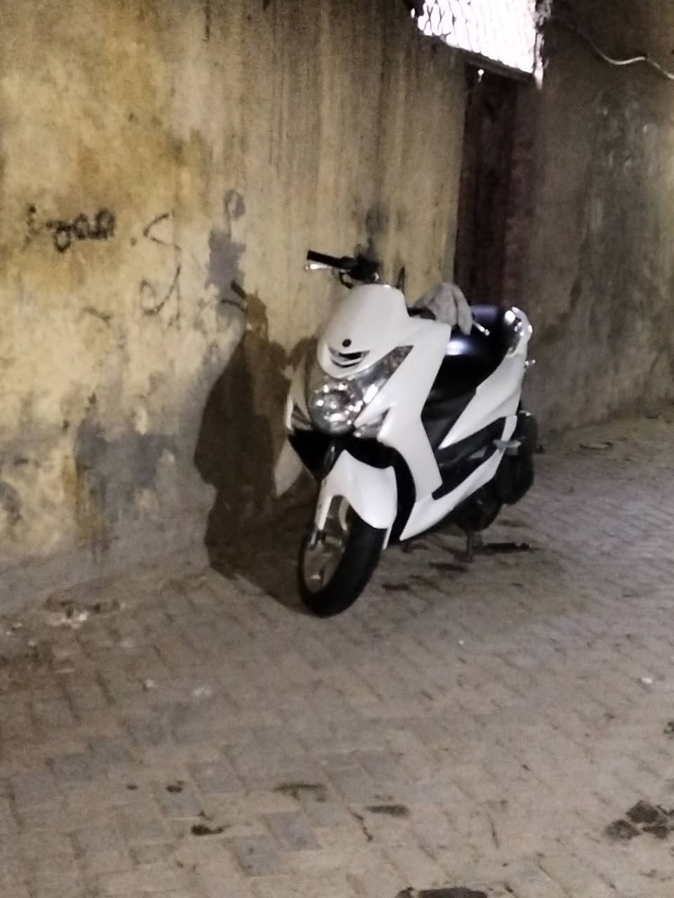 سلام عليكم دراجه ماجسته اس حديث  واكو بعد  احدث منه دراجه  كفاله عامه من كلشي كهربائية ومكينه وكشر  دراجه  نضيفه حلوه مكينه نعوفه حلوه دهن موتل بانزين محسن بس هل فتره عادي  ماكو محسن دراجه شلعه معدل تاكل شارع  دراجه  نضافه80/100بيه جهاز بل صندوك دفع غرامات  لو جبي اس ماعرفه دراجه  اخت جديده  شوي مستعجل على بيعته محتاج فلوس لو مامحتاج مابيع سعر مليون850  +دراجه  ياباني مو كوري. ياباني قبق نفخ وحساس ستان  مكاني مدينه الصدر  رقمي موجود 24ساعه ***********
عذران رقم معلق  الي يريد يراسل واتساب وبل خدمه اني
