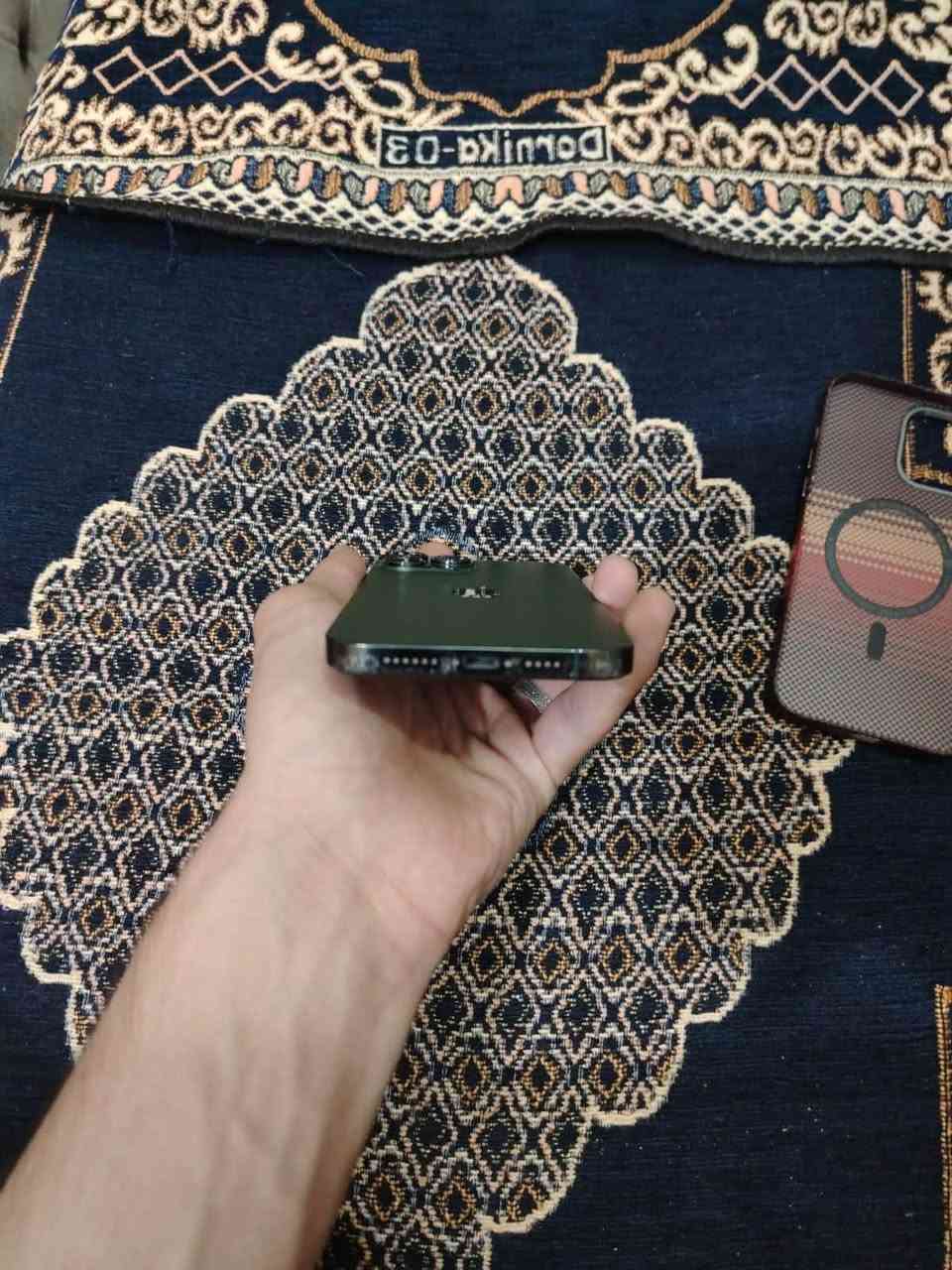 آيفون ١٣ برو ماكس • ٢٥٦ • بطارية ٩٢