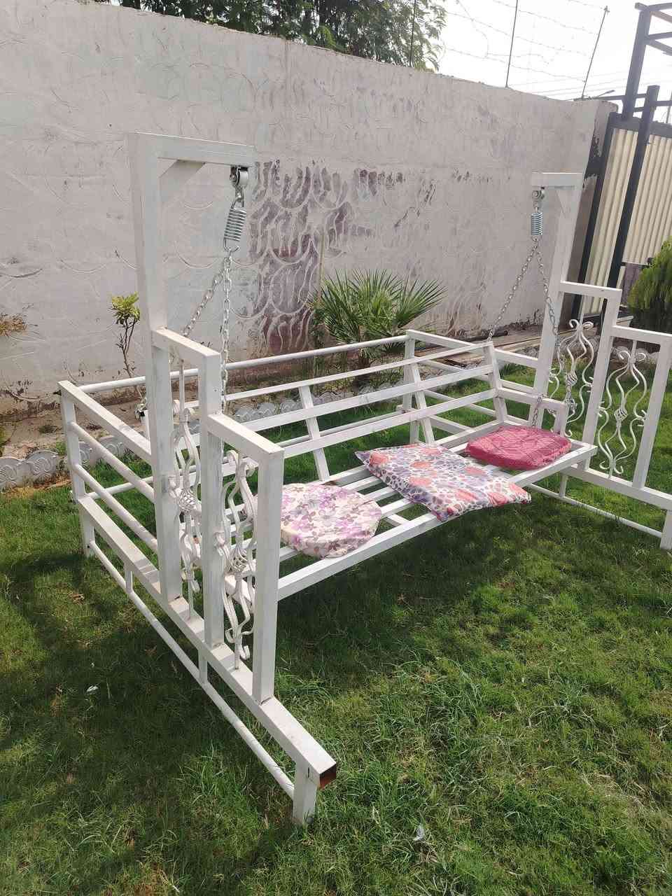 مراجيح • تفصيل • شبابيك