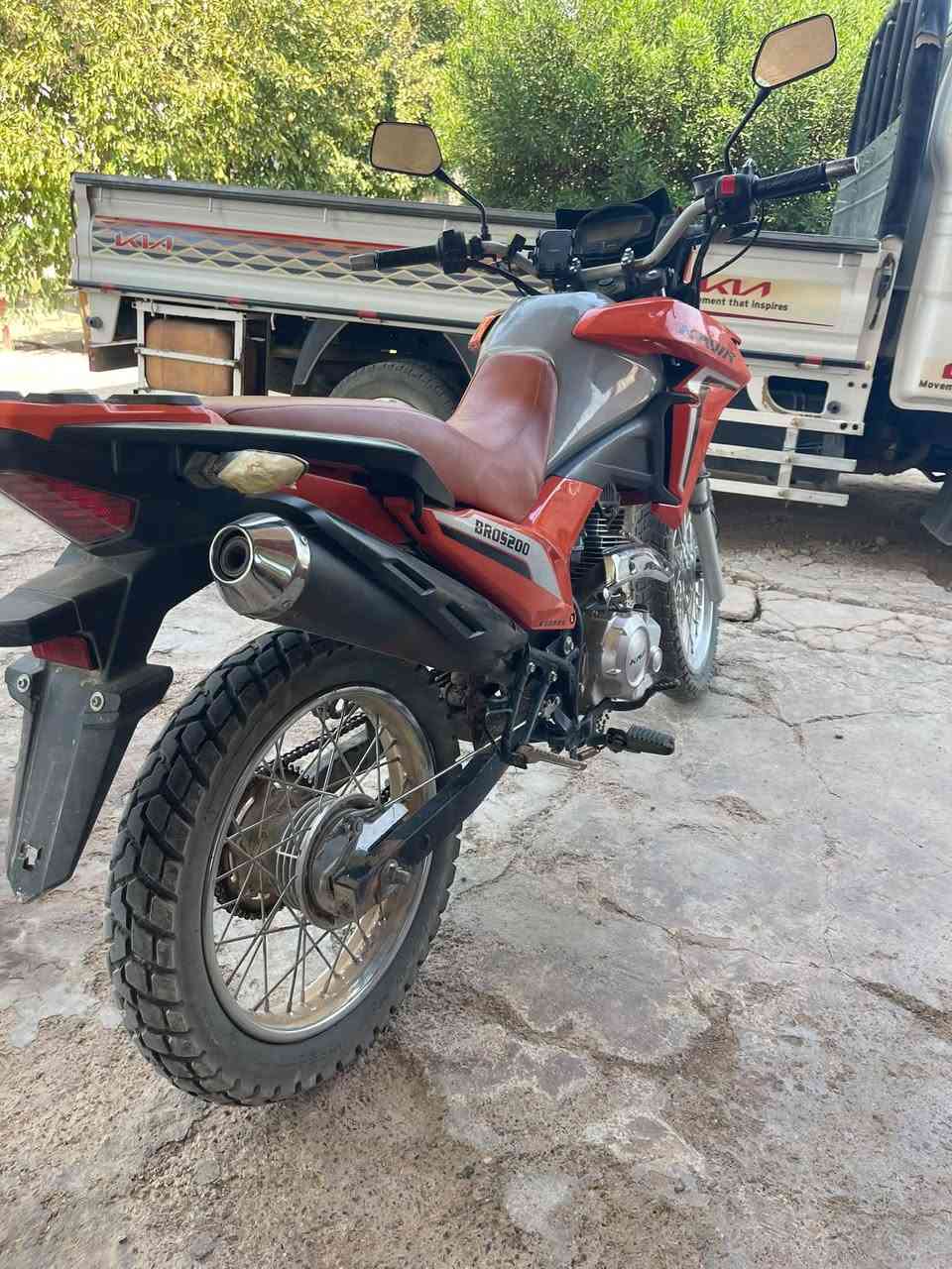 السلام عليكم
دراجه  ياباني KAVIR Motor

نضافه فول 

دراجه حلوه وكاعده 

حجم المكينه 200

نكره سلف 

6نمر شرط معدل 

موديل 2023

اوراق سحب 

تاير خلفي امامي اخو جديد

بيها ملاحضات خدوش بسيطه 

بلكفر 

 (السعر 1.250)

(وبيها مجال للشراي)

المكان ديالى الخالص الناي 

للأستفسار هـ***********

شراي اتصل

