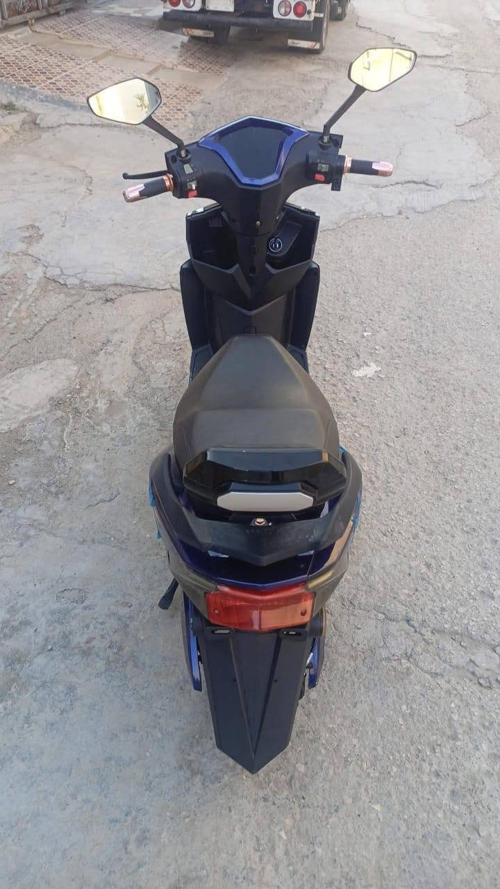 سلام عليكم دراجه شحن للبيع موديل 2025دراجه نضيفه بل حقيقه سعرهه 525 وبي مجال الشراي رقمي ***********
