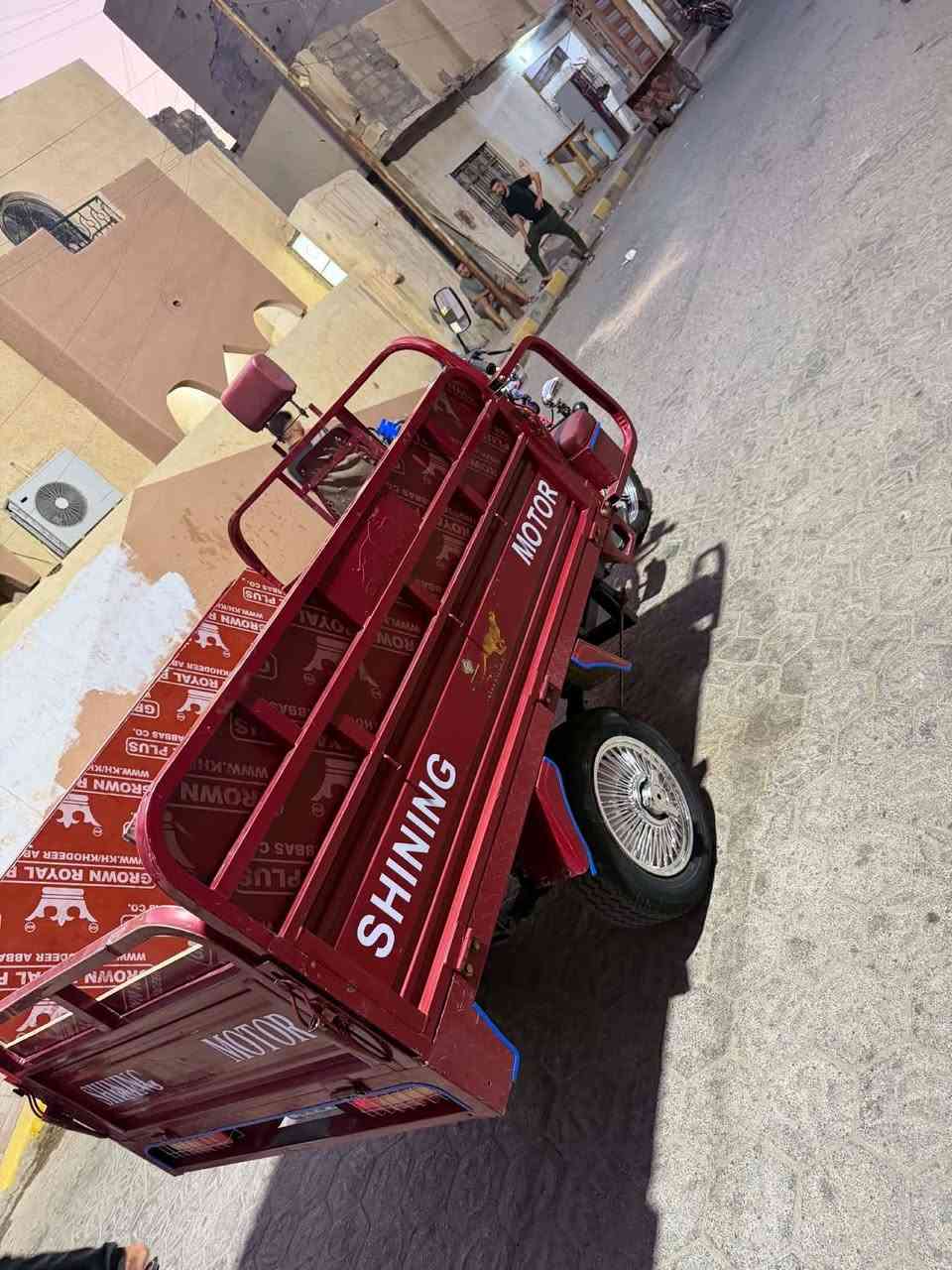 سلام عليكم ستوته للبيع موديل 23
ستوته حلوه نضيفه أنضف من الصور مسجله ارقام انكليزي تحويل ثاني يوم السعر 3 مليون وربع  بيه مجال لشراي يتصل لا تعبني (***********) المكان شارع ١٧
