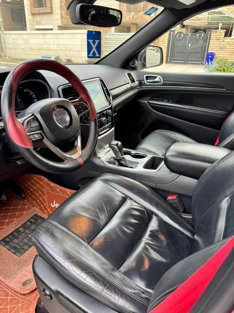 🚘 جيب 2022 - أمريكي

🔹 محرك 6 سلندر 3600 سي سي

 مواصفات

المواصفات:

✅ رادار خلفي ومرايات رادار

✅ صندوق كهربائي  

✅ مكينة وكير على وضع الشركة (مكفول)

✅ بصمة تشغيل + تشغيل عن بُعد

✅ تايرات جديدة كلياً

✅ شاشة كبيرة مع نظام ترفيه متكامل

✅ تدفئة ستيرن (مقود مدفأ)

✅كشنات تدفئه

مكينه كير مكفولات:

📌 حادث فقط بنيد صبغ وبارد چاملغ بسيط السياره بدون تبديل مكفوله شرط السونار

✨ سيارة نظيفة وجاهزة 

مكاني بغداد السيديه￼ مراز ماكو إشكال سعر 26 بيها مجال بسيط ***********￼
