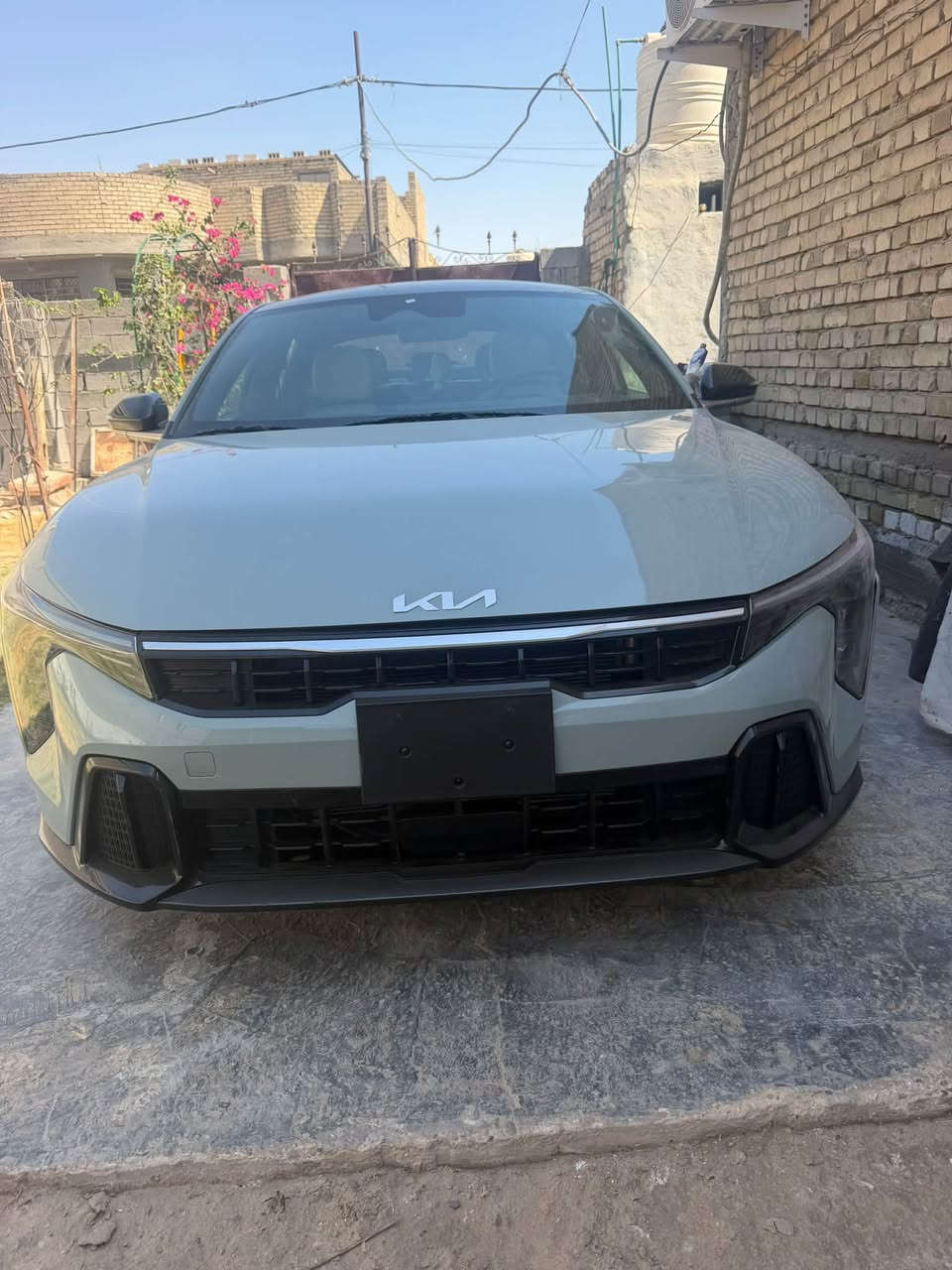 السلام عليكم
K4 2025 GT Line وارد امريكي 
الضرر تبديل بنيد 
بدون رقم 
فول مواصفات 
بصمه 
تشغيل عن بعد 
بونوراما 
كشنات كهرباء 
كشنات +جلد + تتفئه + تبريد 
شاشه دجتل 
رادارات امامي +خلفي + جانبي 
اشاير بل مري 
شحن لاسلكي 
لايت LED 
كشن خزن ميموري 
ماشيه 17 الف 
بعد مواصفات معروفة 
العنوان بغداد 
رقم الهاتف ***********
