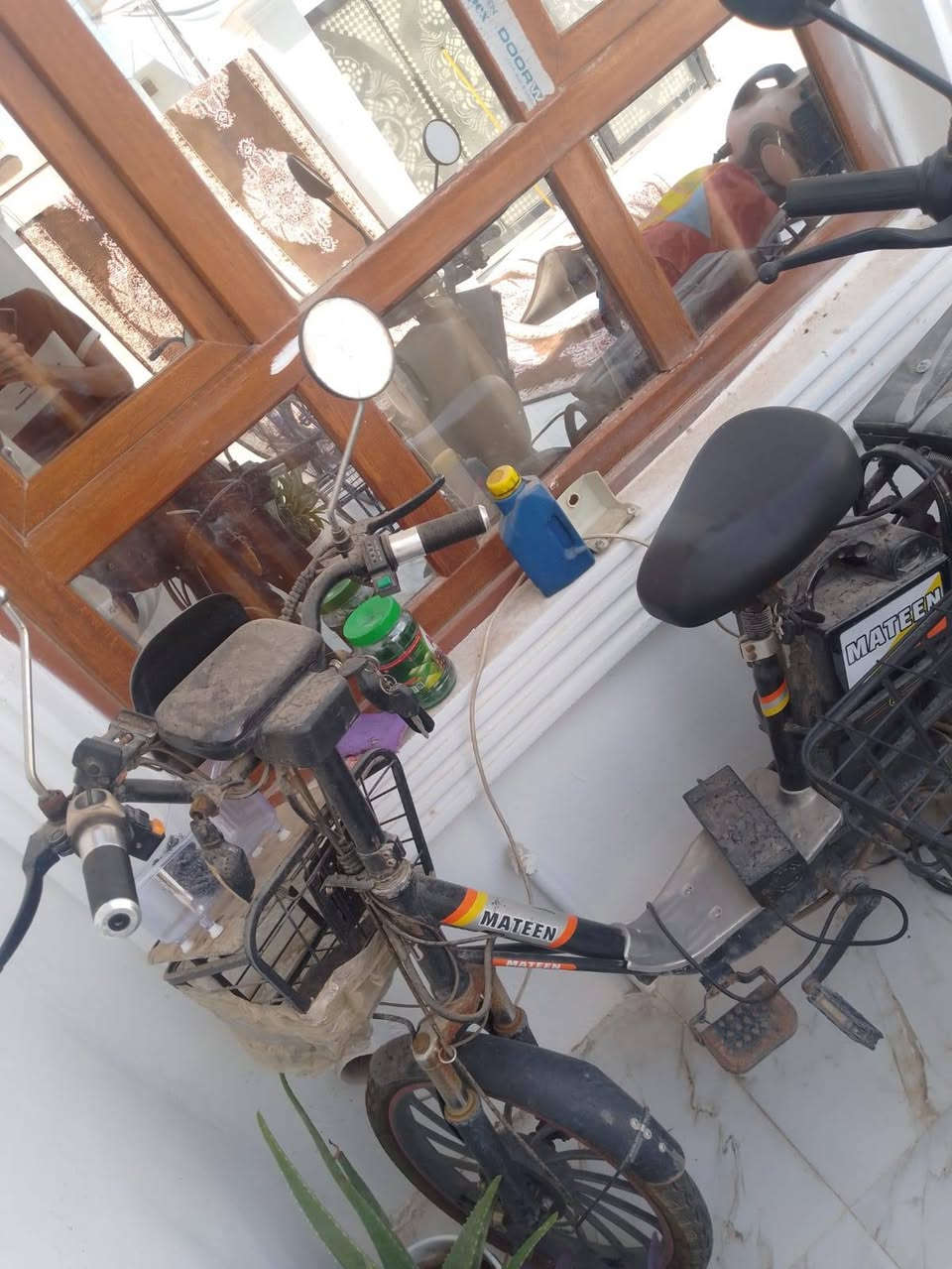 دراجة شحن للبيع فول نظافة نقص بطاريات للتواصل ***********
