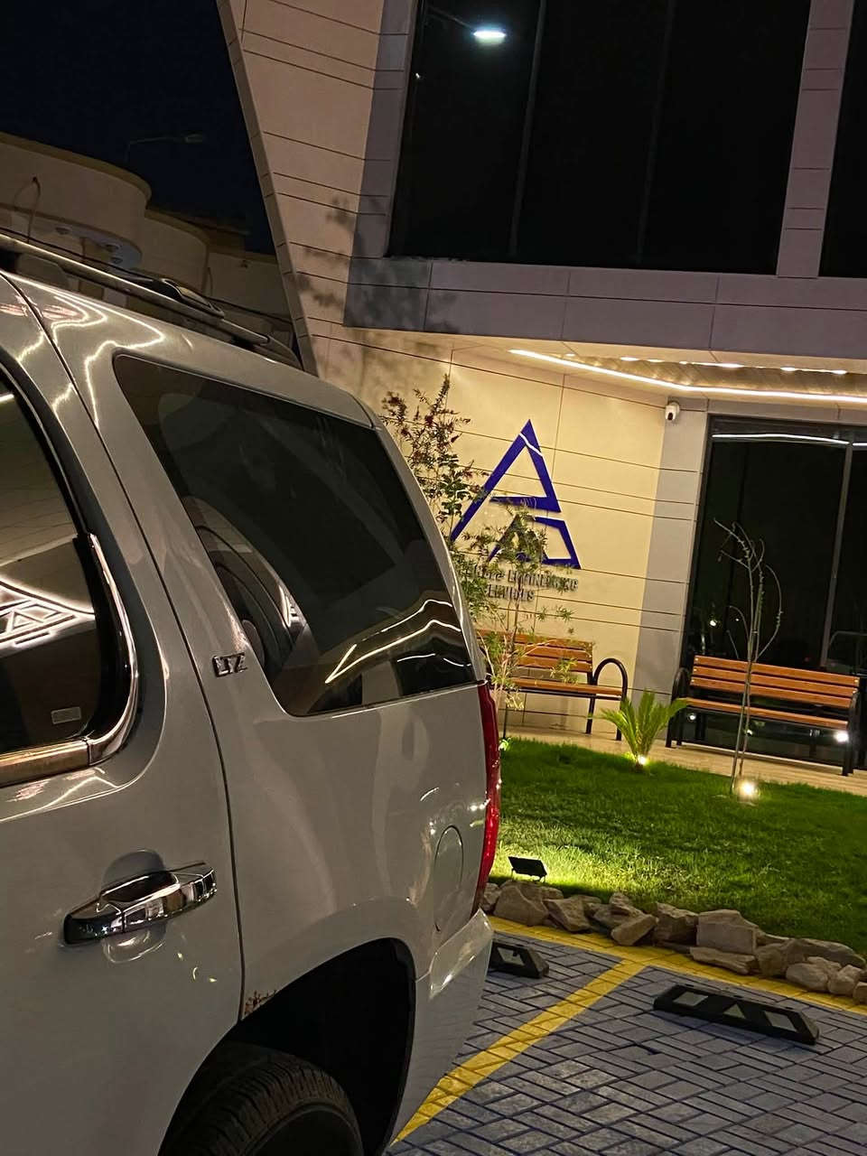 سلام عليكم تاهو LTZ خليجي مديل 2008 حادثه جاملغ و بنيد السياره جاهزه من كلشي كير مكينه جدد حداديه جديده دواخل اسود و بيجي السياره حلوه (بصره المعقل) 0783467144 واتساب
*********** هاذ رصيد السياره بيه مجال بسيط
