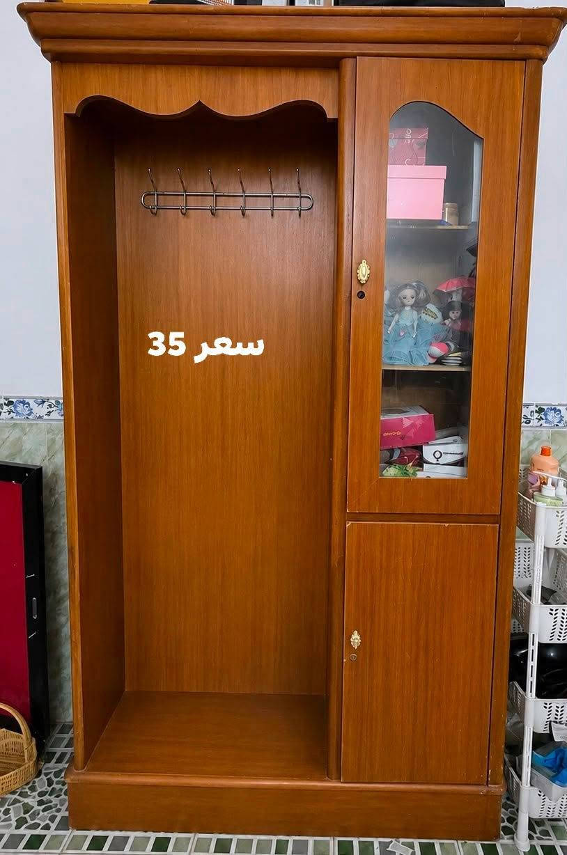 سلام عليكم غرفه اخشاب مستعمله نصيف مثل ماوضح بل صور. وسعر موجود بل صور ع 35.نجف حي ميسان *********** واتساب اتصال.

