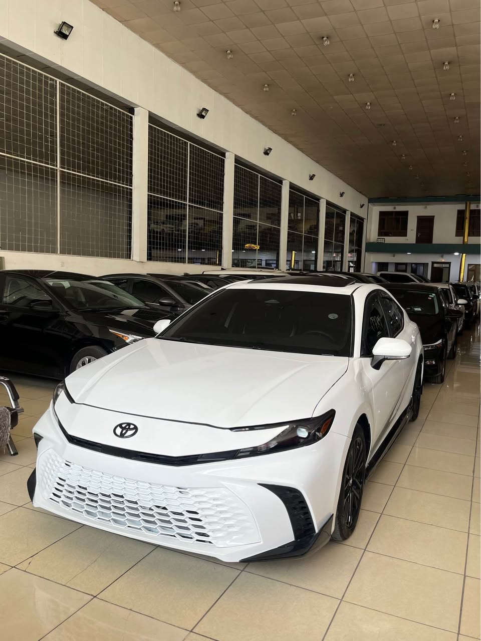 Toyota Camry 2025 se plas hybrid 
جملغ ربع بنيد صبغ شويه بطانه في شاصي شرط
ارباك ستيرن سستم شركه
فحم رادار بيلادي شركه
سعر / ٢٣٥ مجال بسيط
موصفات
فتحه
شاشه كبير
كاميره
حساس
قودي رادار
قودي ايشاره
رادار
شاشه الكتروني
كوشن كهربايي
تحديد سرعه
لايت ليد
لايت زينون
ويل كه ب
باب بصمه
بصمه
Sport - normal -eco
بريك بصمه
شحن وايرليس

عنوان اربيل 
رقم موبايل *********** أربيل, العراق
